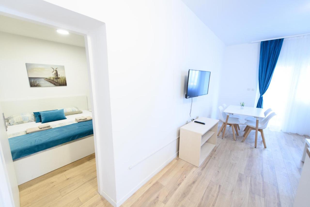 Cozy Beach Apartments Makarska Esterno foto