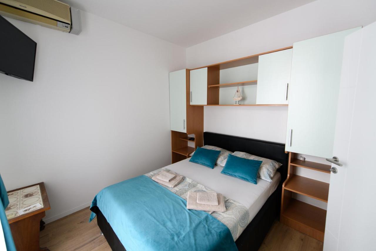 Cozy Beach Apartments Makarska Esterno foto