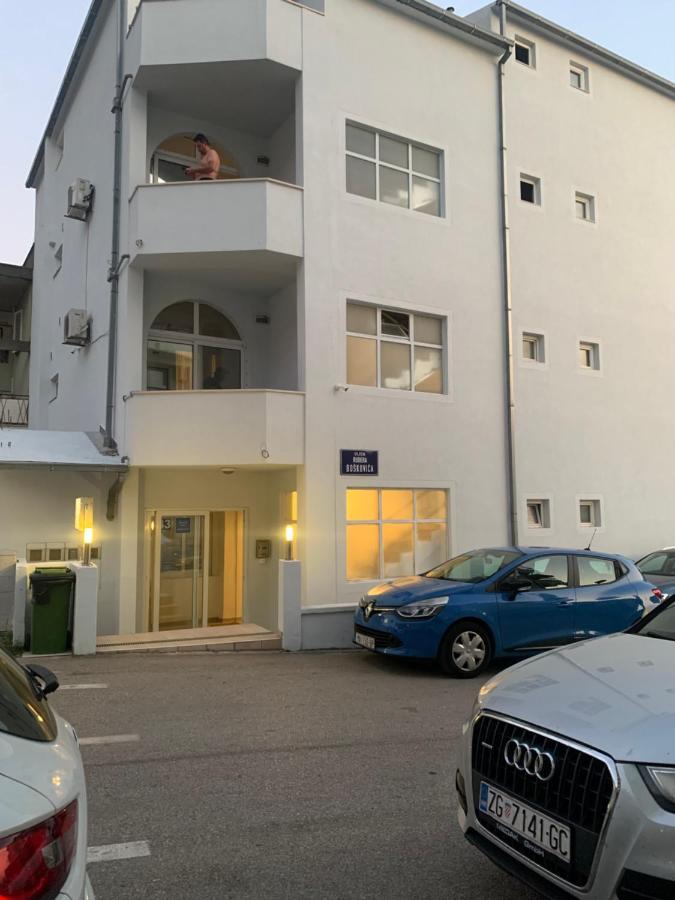 Cozy Beach Apartments Makarska Esterno foto