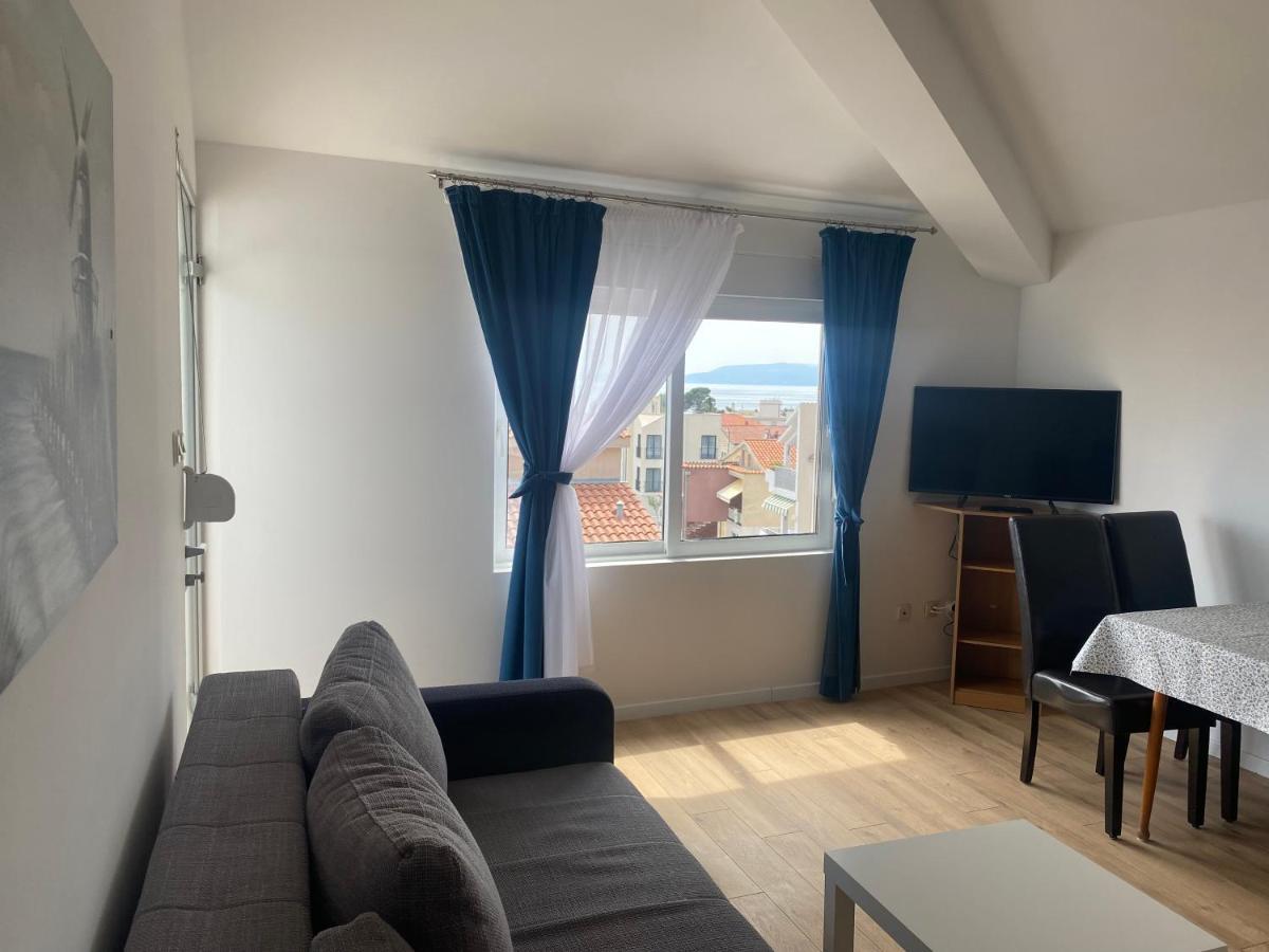 Cozy Beach Apartments Makarska Esterno foto